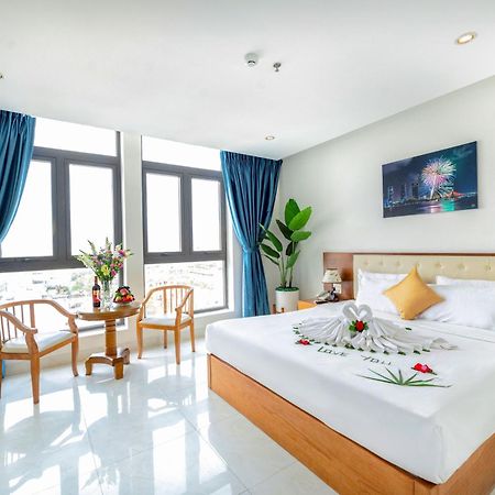 Toan Thang Beach Hotel Da Nang Exterior foto